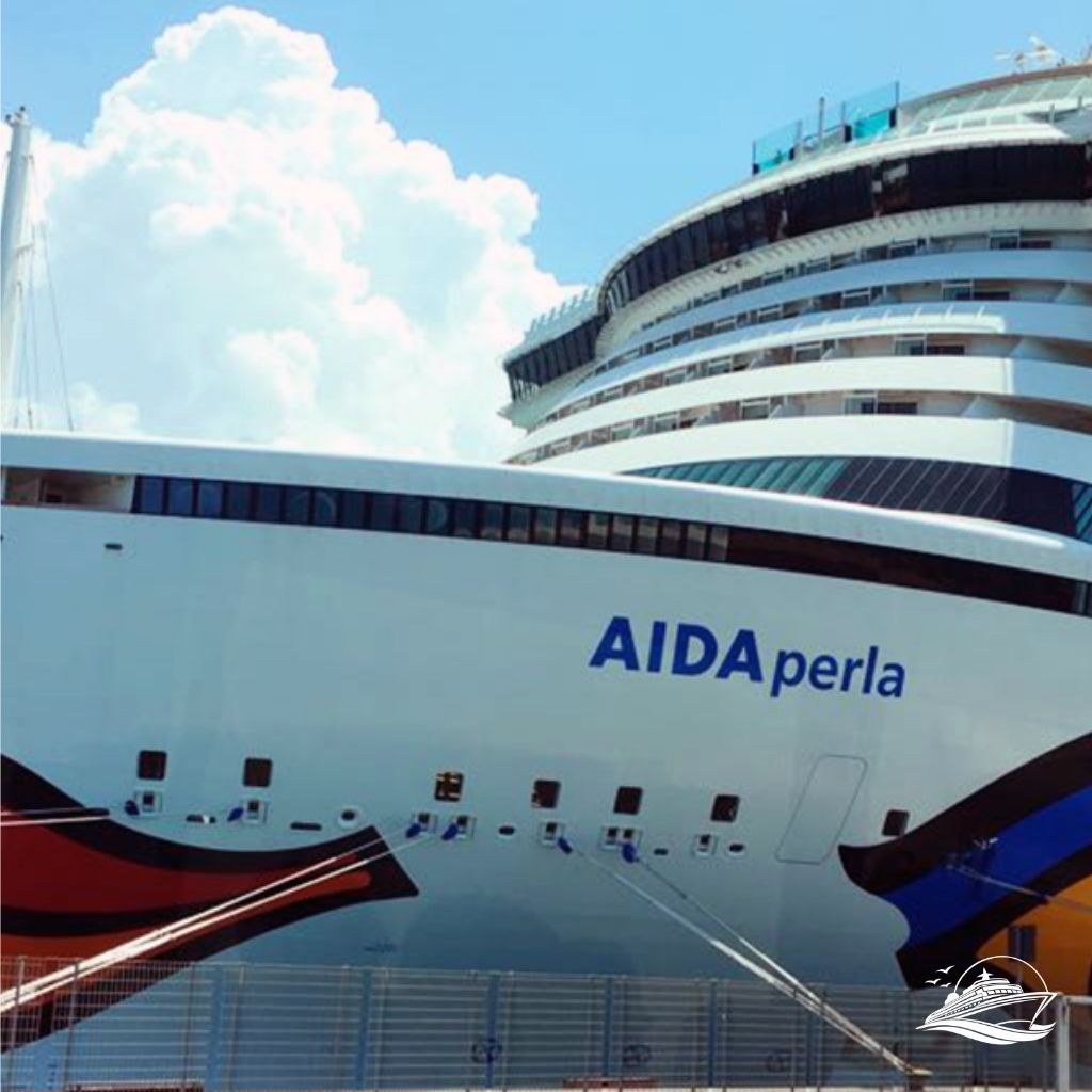 AIDAperla im Hafen