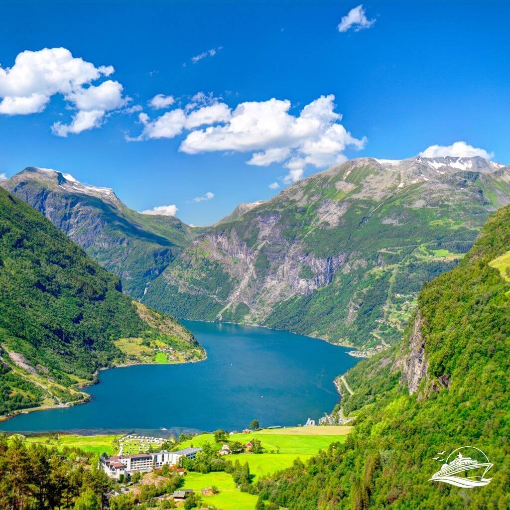 Nordeuropa Geiranger Fjord im Sommer